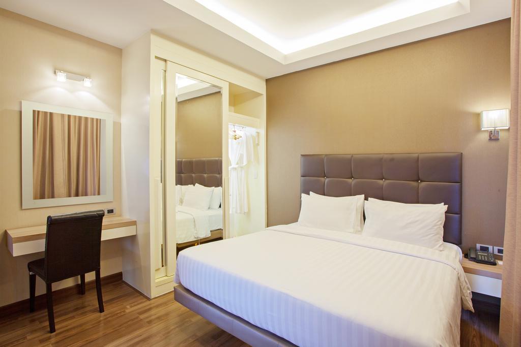 V Residence Бангкок Екстер'єр фото