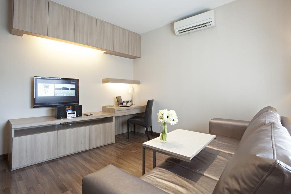 V Residence Бангкок Екстер'єр фото