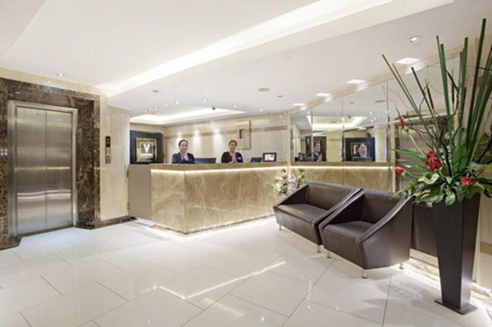 V Residence Бангкок Екстер'єр фото