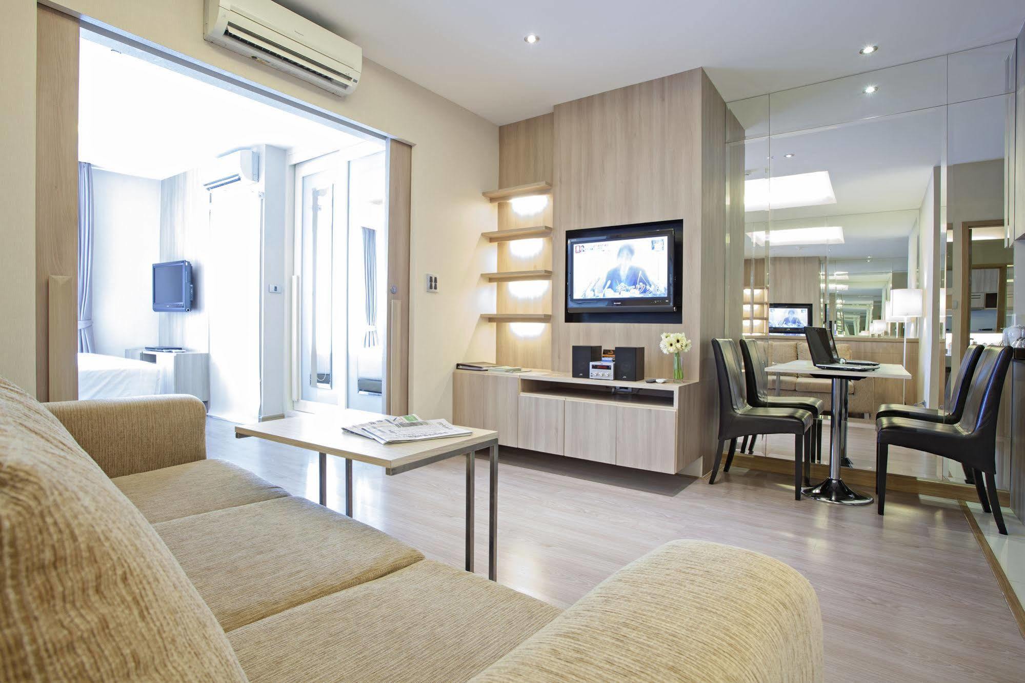 V Residence Бангкок Екстер'єр фото