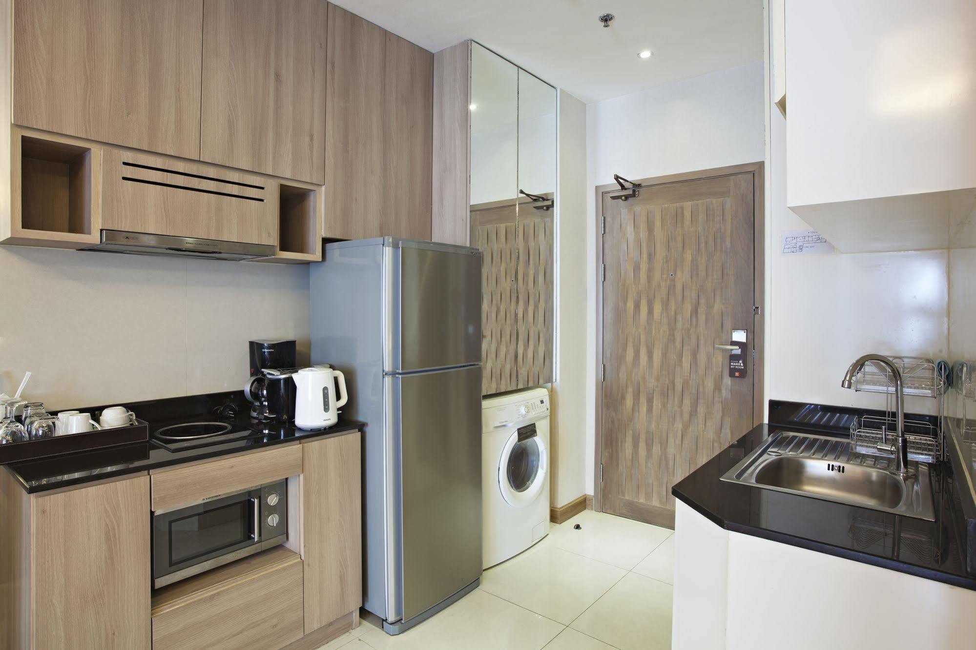 V Residence Бангкок Екстер'єр фото
