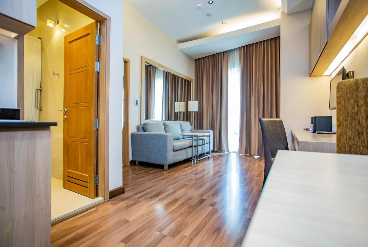 V Residence Бангкок Екстер'єр фото